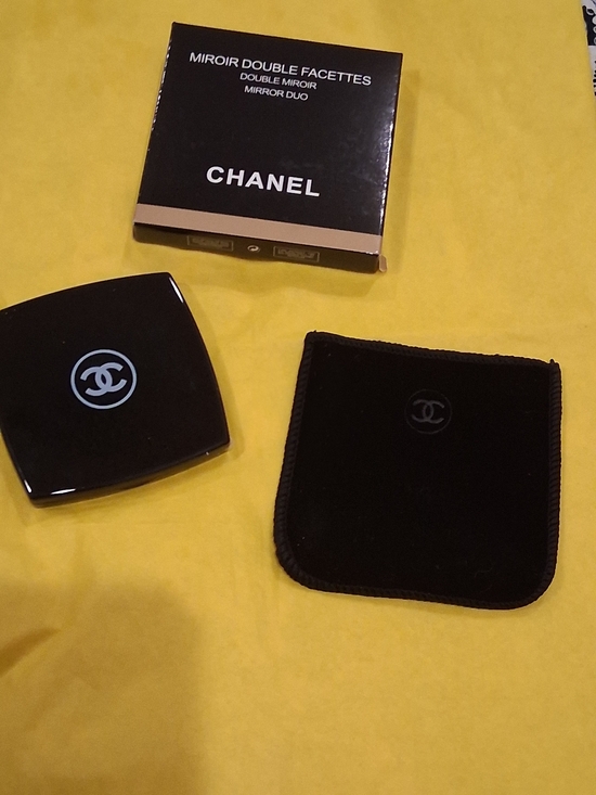 CHANEL Other - Chanel Double Facettes Compact Mirror - Black